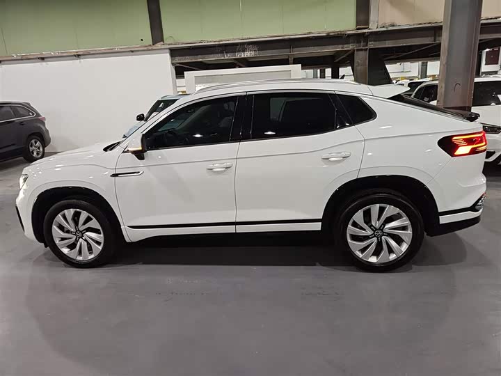 Фото 5 - Volkswagen Tayron X