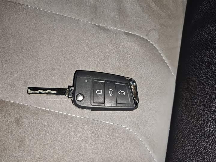 Фото 9 - Volkswagen Tayron X