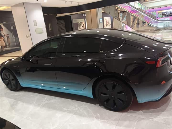 Фото 5 - Tesla Model 3