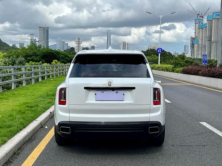 Фото 5 - Rolls-Royce Cullinan