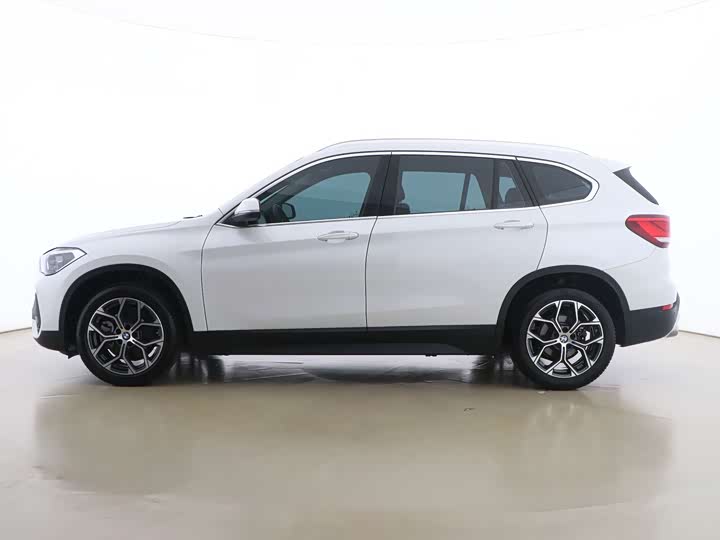 Фото 3 - BMW X1
