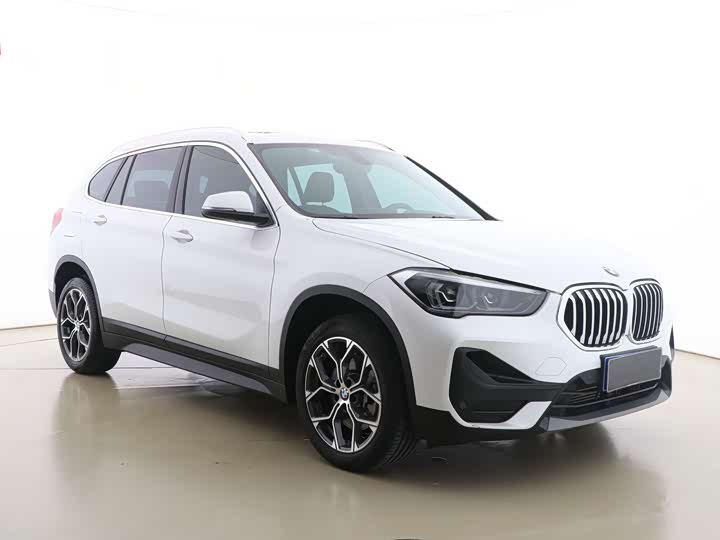Фото 4 - BMW X1