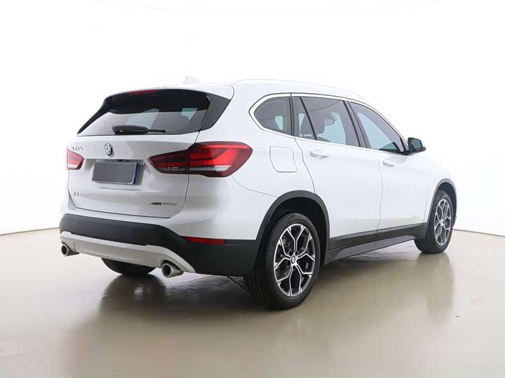 Фото 5 - BMW X1