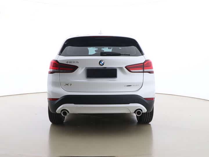 Фото 6 - BMW X1