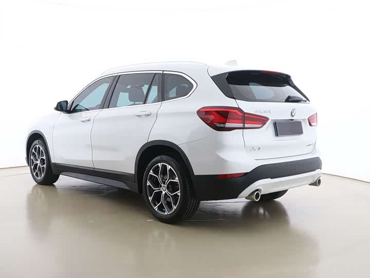 Фото 7 - BMW X1