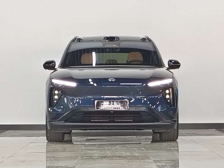 Фото 2 - Nio ES6