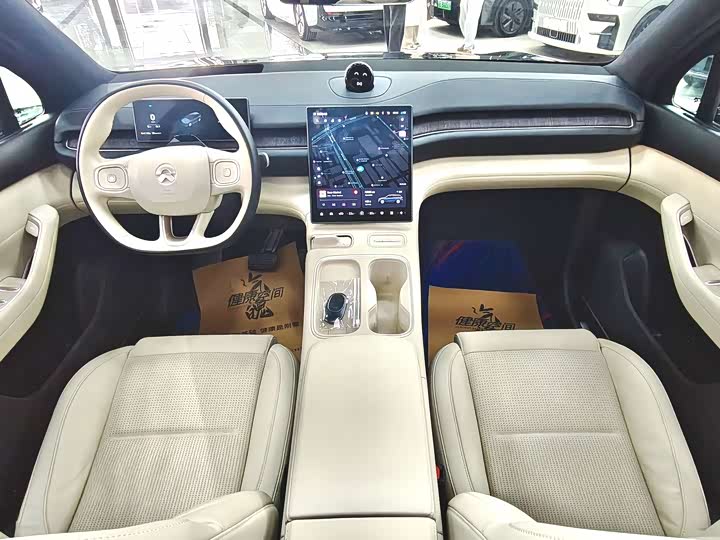 Фото 8 - Nio ES6