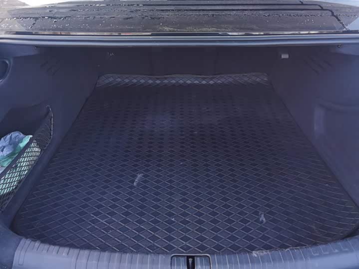 Фото 4 - Audi A6L