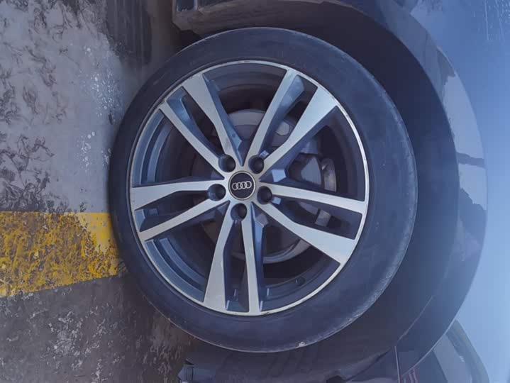 Фото 6 - Audi A6L