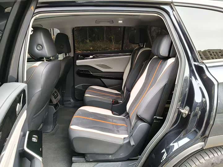 Фото 5 - Volkswagen ID.6 Crozz