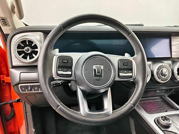 Фото 8 - Tank 300