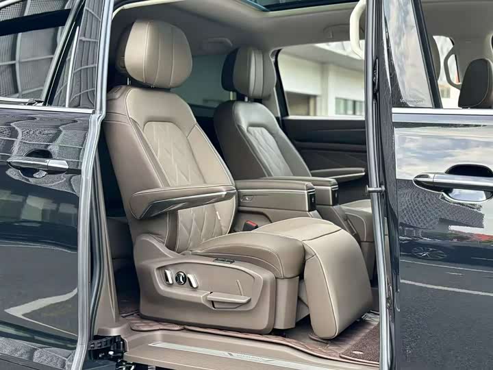 Фото 5 - Volkswagen Viloran