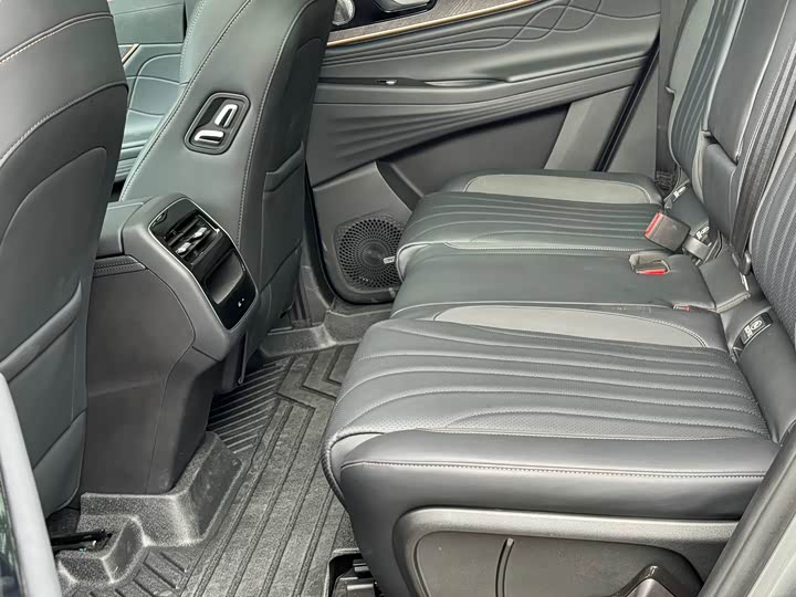 Фото 8 - Chery Tiggo 9