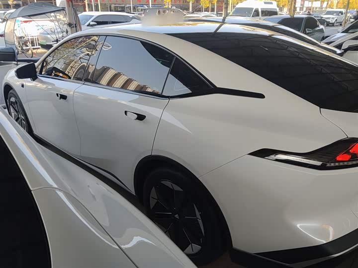 Фото 5 - Changan Deepal SL03