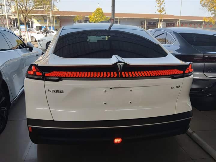 Фото 6 - Changan Deepal SL03