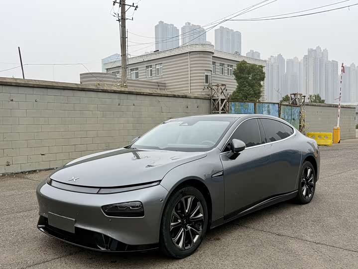 Фото 1 - XPeng P7