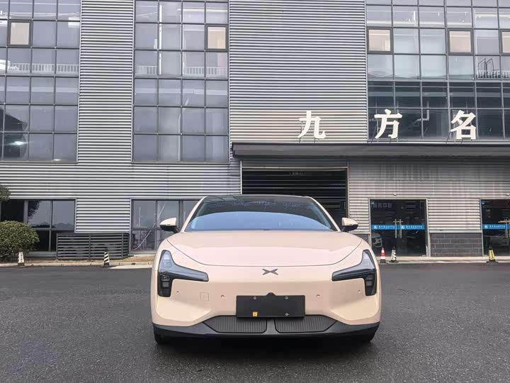 Фото 2 - XPeng Mona M03