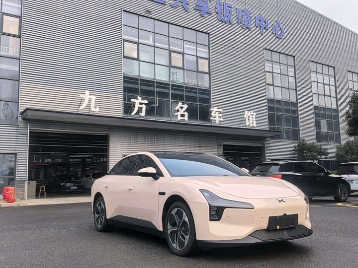 Фото 3 - XPeng Mona M03