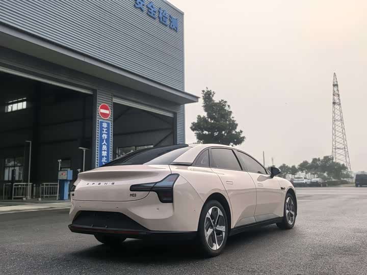 Фото 4 - XPeng Mona M03