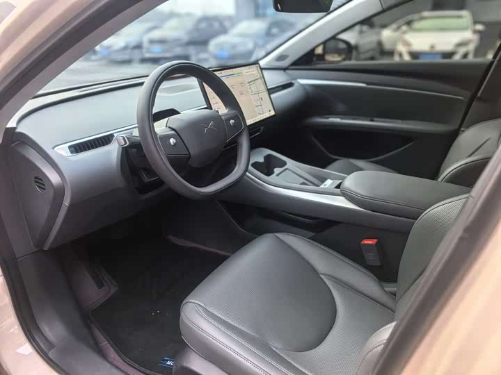 Фото 6 - XPeng Mona M03