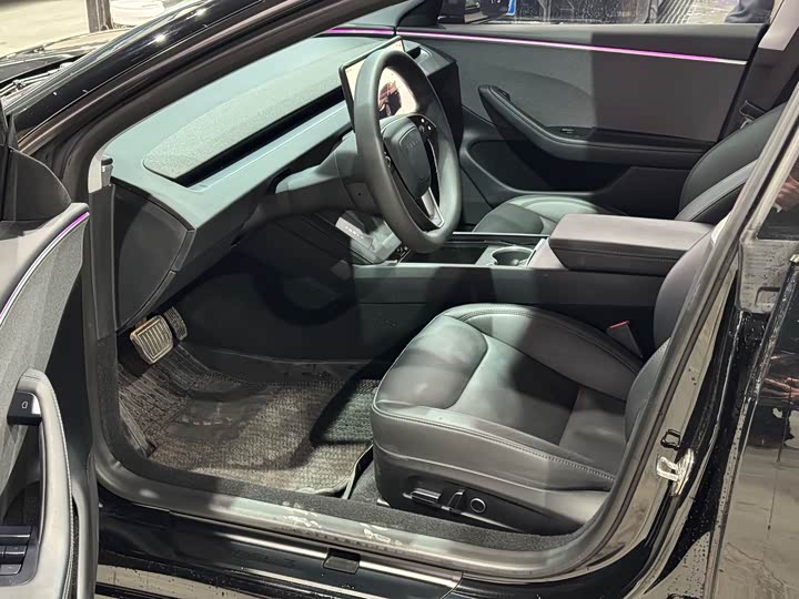 Фото 7 - Tesla Model 3