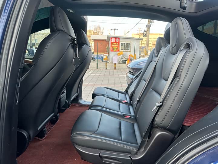 Фото 9 - Tesla Model X