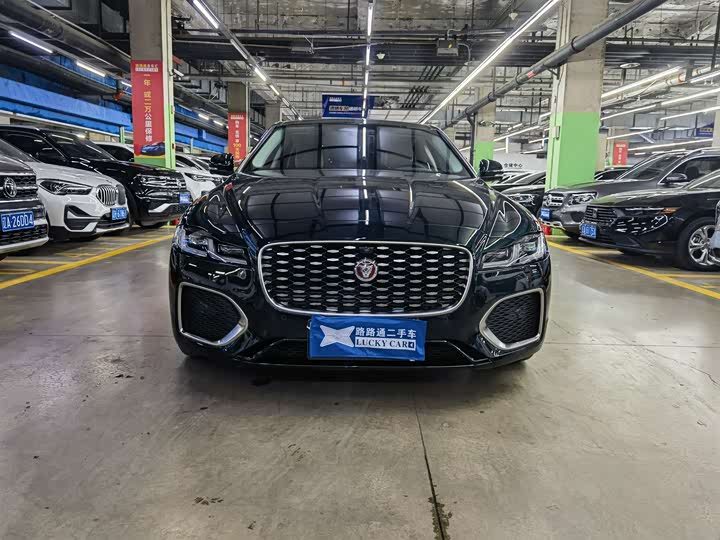 Фото 2 - Jaguar XF L