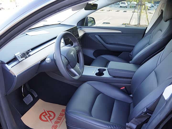 Фото 6 - Tesla Model Y