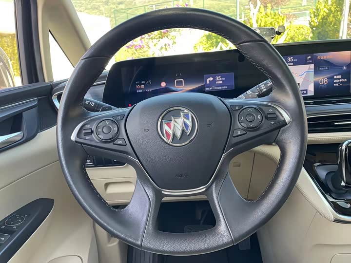 Фото 5 - Buick GL8 ES