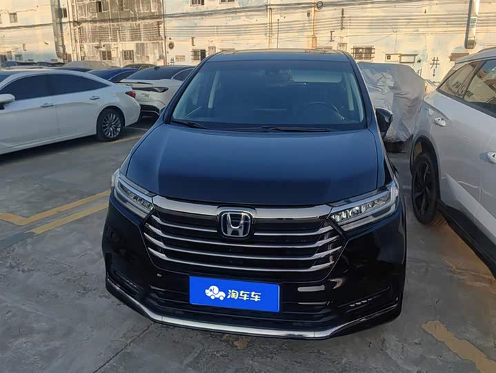 Фото 2 - Honda Odyssey