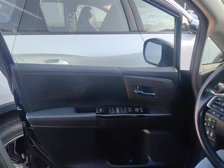 Фото 7 - Honda Odyssey