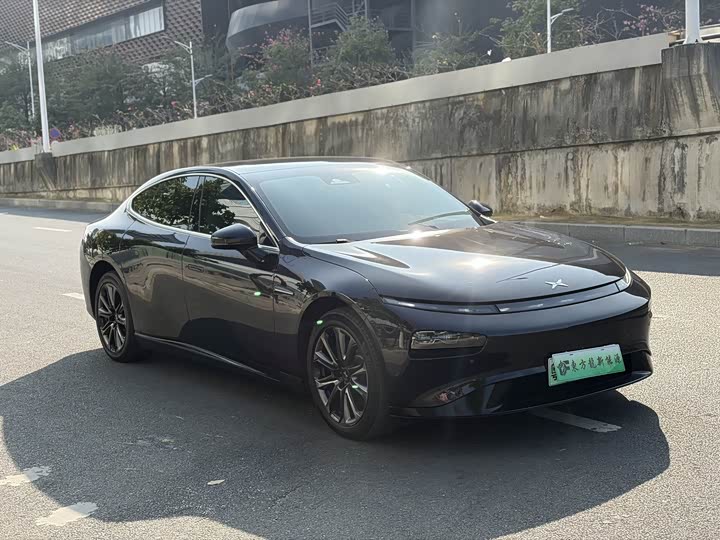 Фото 3 - XPeng P7