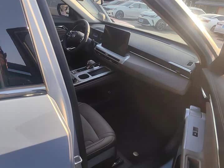 Фото 8 - GAC Trumpchi GS4