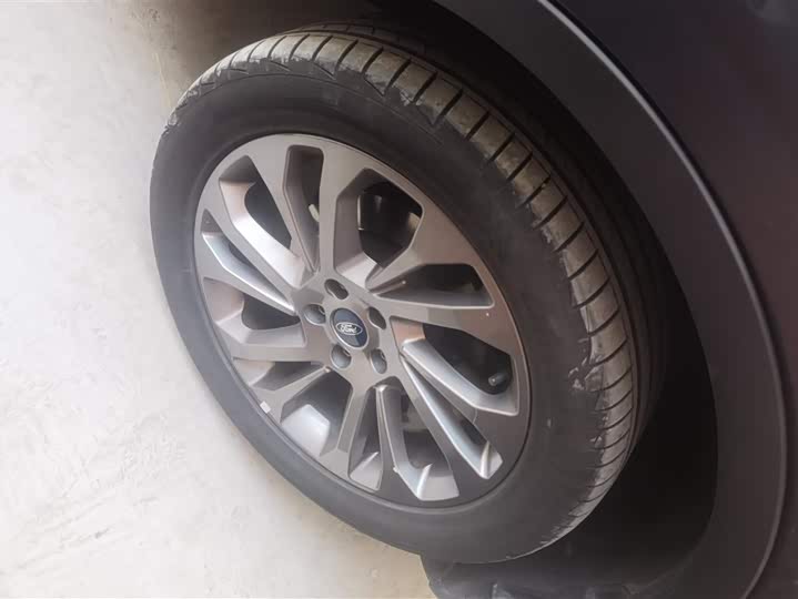 Фото 6 - Ford Equator