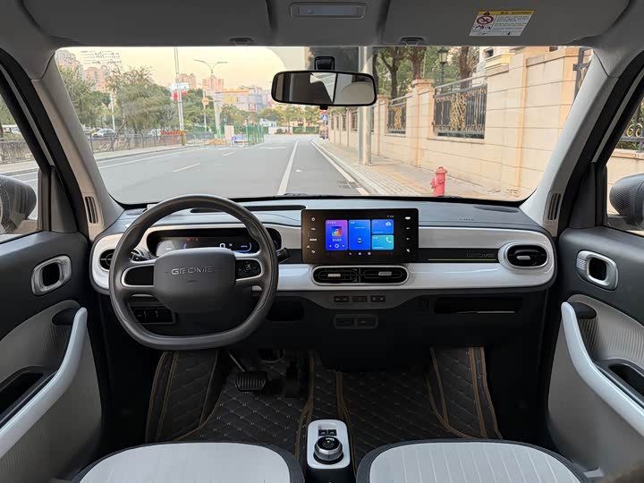Фото 7 - Geely Galaxy Panda Mini