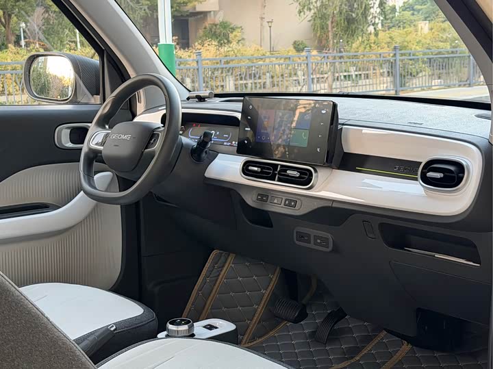 Фото 8 - Geely Galaxy Panda Mini