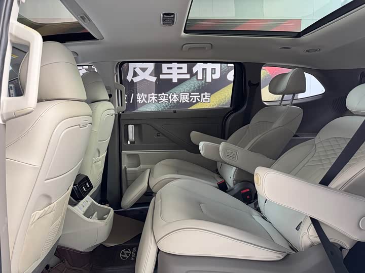 Фото 8 - Hyundai Custo