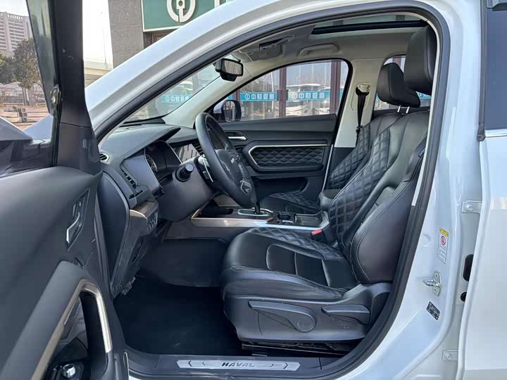 Фото 8 - Haval H6