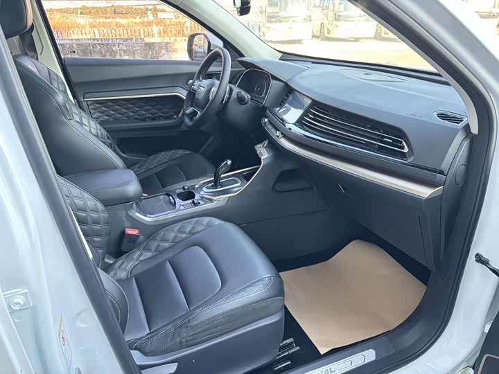 Фото 9 - Haval H6