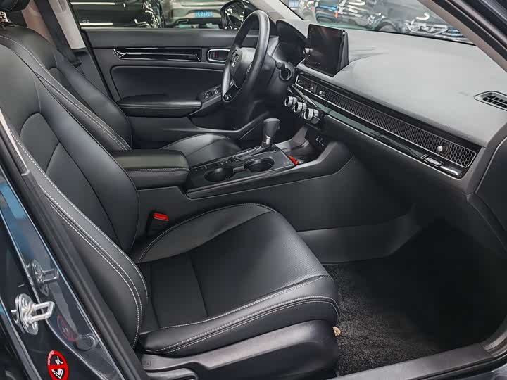 Фото 6 - Honda Civic