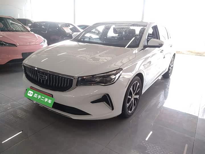 Фото 2 - Geely Emgrand