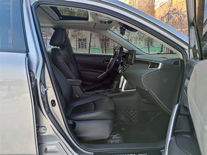 Фото 8 - Toyota Corolla Cross