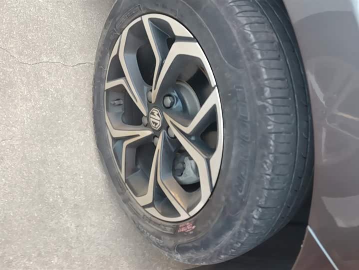 Фото 6 - MG Motor 5