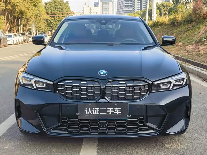 Фото 2 - BMW 3 Series