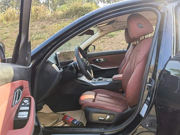 Фото 9 - BMW 3 Series