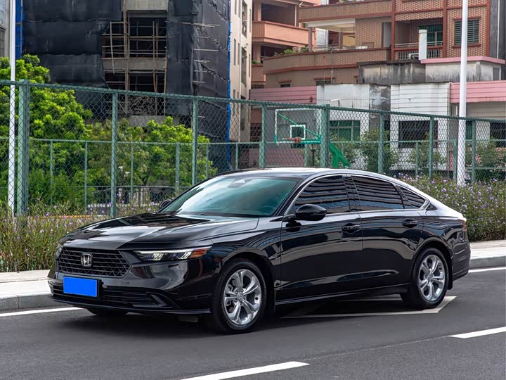 Фото 1 - Honda Accord