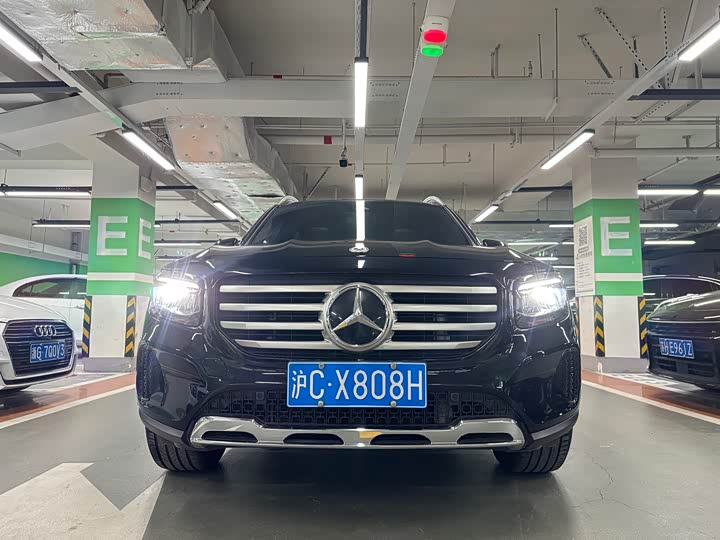 Фото 2 - Mercedes-Benz GLB-Class