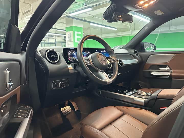 Фото 7 - Mercedes-Benz GLB-Class