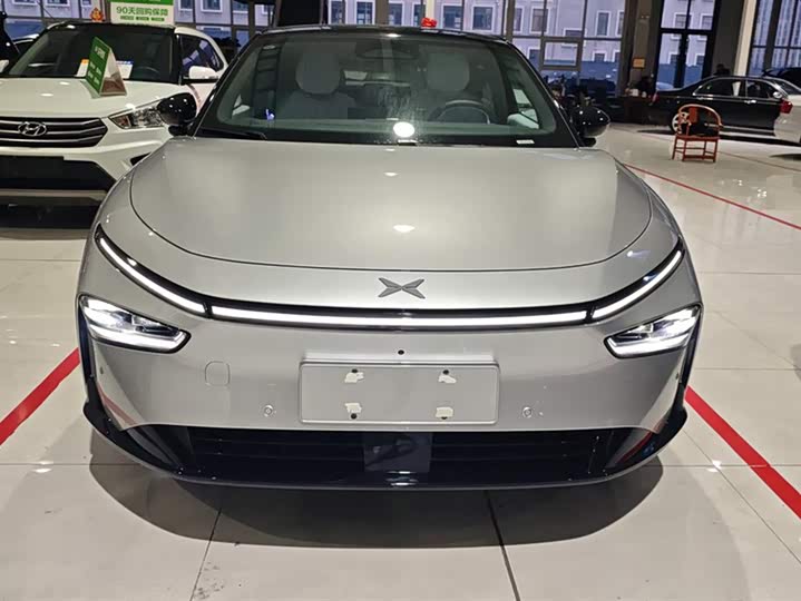 Фото 2 - XPeng F57