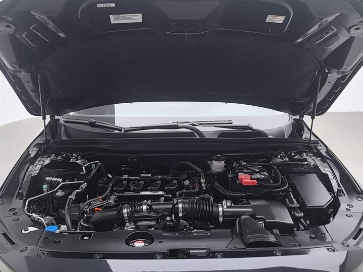 Фото 6 - Honda Accord